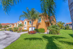 16 FRANKLIN CT S #D, ST PETERSBURG, FL 33711 Sold 12/09/22