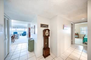 17400 GULF BLVD #E7, REDINGTON SHORES, FL 33708 Sold 04/03/23