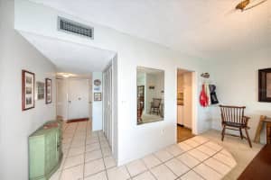 17400 GULF BLVD #E7, REDINGTON SHORES, FL 33708 Sold 04/03/23
