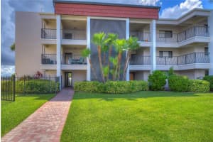 895 S GULFVIEW BLVD #310, CLEARWATER, FL 33767 Sold 12/16/22