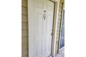 202 LAKE PARSONS GRN #102, BRANDON, FL 33511 Sold 09/12/22