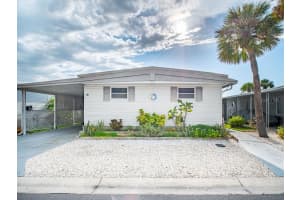 4851 W GANDY BLVD #B15L40, TAMPA, FL 33611 Sold 10/21/22