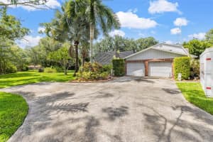 1880 JESSICA RD, CLEARWATER, FL 33765 Sold 10/28/22