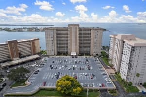 5200 BRITTANY DR S #1001, ST PETERSBURG, FL 33715 Sold 02/10/23