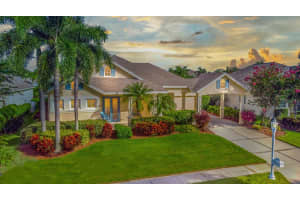 4616 BLUE MARLIN DR, BRADENTON, FL 34208 Sold 10/28/22