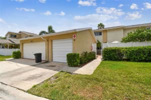 6660 CAPE HATTERAS WAY NE #2, ST PETERSBURG, FL 33702 Sold 08/29/22
