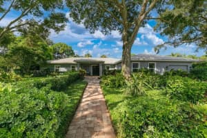 101 SHORE DR, DUNEDIN, FL 34698 Sold 08/25/22