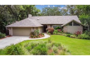 8804 Whispering Oaks Trail, New Port Richey, FL 34654, Sold 11/30/22