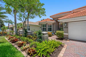 9859 Sago Point Dr, Seminole, FL 33777, Sold 12/06/22