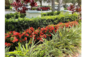 9835 SAGO POINT DRIVE, LARGO, FL 33777 Sold 04/07/23