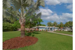 1930 SADDLE HILL RD S, DUNEDIN, FL 34698 Sold 11/16/23