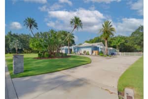 1930 SADDLE HILL RD S, DUNEDIN, FL 34698 Sold 11/16/23