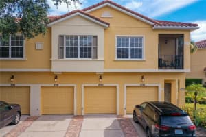 2720 Oakwater Dr, Kissimmee, FL 34747, Sold 09/28/22