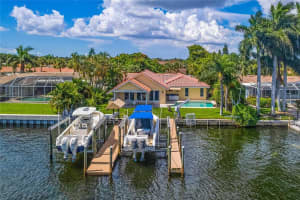 3874 48TH AVE S, ST PETERSBURG, FL 33711 Sold 05/18/23