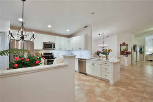 7230 34th St E, Sarasota, FL 34243, Sold 09/09/22