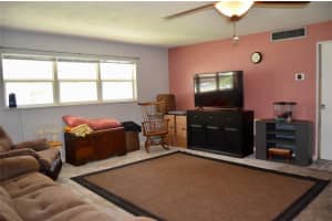 445 32nd Ave N, St. Petersburg, FL 33704, Sold 11/10/22