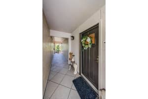 105 4th Ave NE, St. Petersburg, FL 33701, Sold 11/21/22
