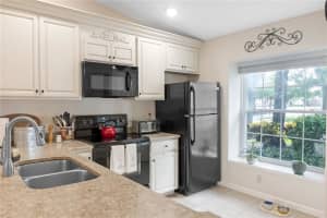 556 LAGUNA VISTA CT, LARGO, FL 33771 Sold 09/12/22