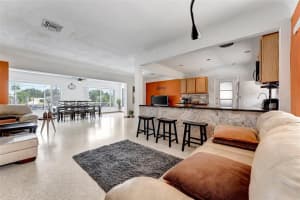 1100 38th Ave NE, St. Petersburg, FL 33704, Sold 10/27/22
