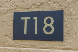 7520 SUNSHINE SKYWAY LN S #T18, ST PETERSBURG, FL 33711 Sold 09/26/22