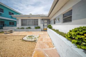 11250 1st St E, Treasure Island, FL 33706, Sold 09/23/22