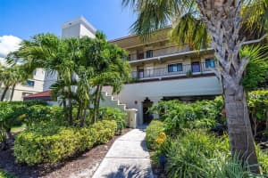 7435 Bayshore Dr, Treasure Island, FL 33706, Sold 09/30/22