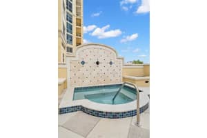 300 Beach Dr NE, St. Petersburg, FL 33701, Sold 01/20/23