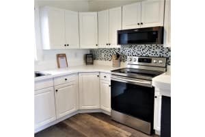 4310 Bayside Village Dr, Tampa, FL 33615, Sold 09/30/22