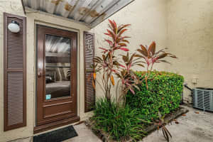 501 E BAY DR #202, LARGO, FL 33770 Sold 10/05/22