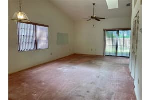 39650 US HIGHWAY 19 N #411, TARPON SPRINGS, FL 34689 Sold 10/28/22