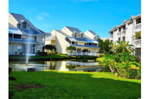 6908 STONES THROW CIR N #10102, ST PETERSBURG, FL 33710 Sold 11/14/22