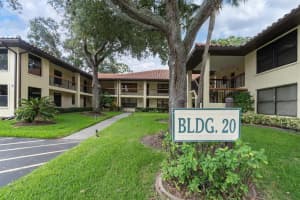 2011 HAMMOCK PINE BLVD #2011, CLEARWATER, FL 33761 Sold 10/04/22