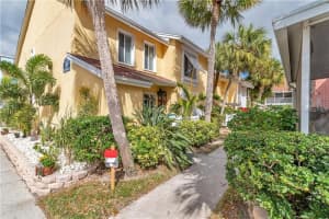 3540 42ND ST S #F, ST PETERSBURG, FL 33711 Sold 10/14/22