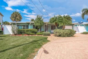 580 BAYWOOD DR N, DUNEDIN, FL 34698 Sold 01/13/23