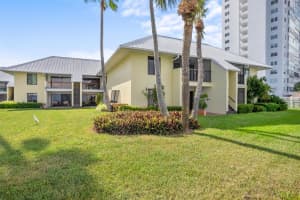 7300 SUNSHINE SKYWAY LN S #110, ST PETERSBURG, FL 33711 Sold 12/27/22