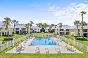 7300 SUNSHINE SKYWAY LN S #110, ST PETERSBURG, FL 33711 Sold 12/27/22