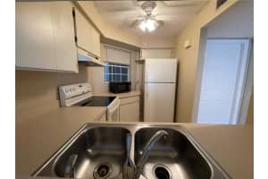 6916 STONES THROW CIR N #9104, ST PETERSBURG, FL 33710 Sold 12/20/22