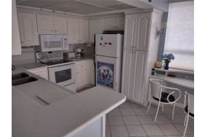 6211 SUN BLVD #406, ST PETERSBURG, FL 33715 Sold 10/06/22