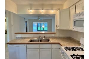 1501 ARROWHEAD CIR W, CLEARWATER, FL 33759 Sold 11/10/22