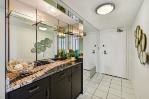 1621 GULF BLVD #1402, CLEARWATER, FL 33767 Sold 11/22/22