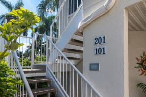 6085 BAHIA DEL MAR BLVD #201, ST PETERSBURG, FL 33715 Sold 11/10/22