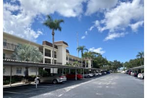 831 MAPLE CT #102, DUNEDIN, FL 34698 Sold 05/09/23
