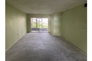 831 MAPLE CT #102, DUNEDIN, FL 34698 Sold 05/09/23