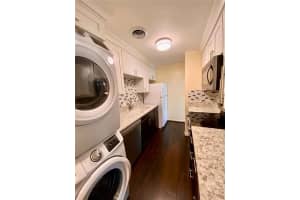 501 E BAY DR #2504, LARGO, FL 33770 Sold 12/14/22