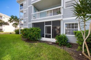 6810 STONESTHROW CIR N #13101, ST PETERSBURG, FL 33710 Sold 11/04/22