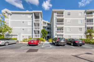 6810 STONESTHROW CIR N #13101, ST PETERSBURG, FL 33710 Sold 11/04/22