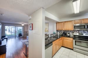 6810 STONESTHROW CIR N #13101, ST PETERSBURG, FL 33710 Sold 11/04/22