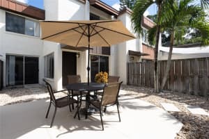 1881 N HERCULES AVE #1204, CLEARWATER, FL 33765 Sold 11/15/22