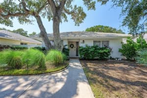1357 Moonmist Dr, Siesta Key, FL 34242, Sold 03/09/23