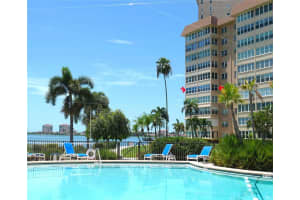 5130 Brittany Dr S, St. Petersburg, FL 33715, Sold 01/03/23